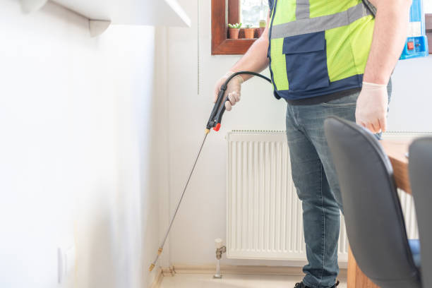 Best Cockroach Control Services  in Meridian Village, CO